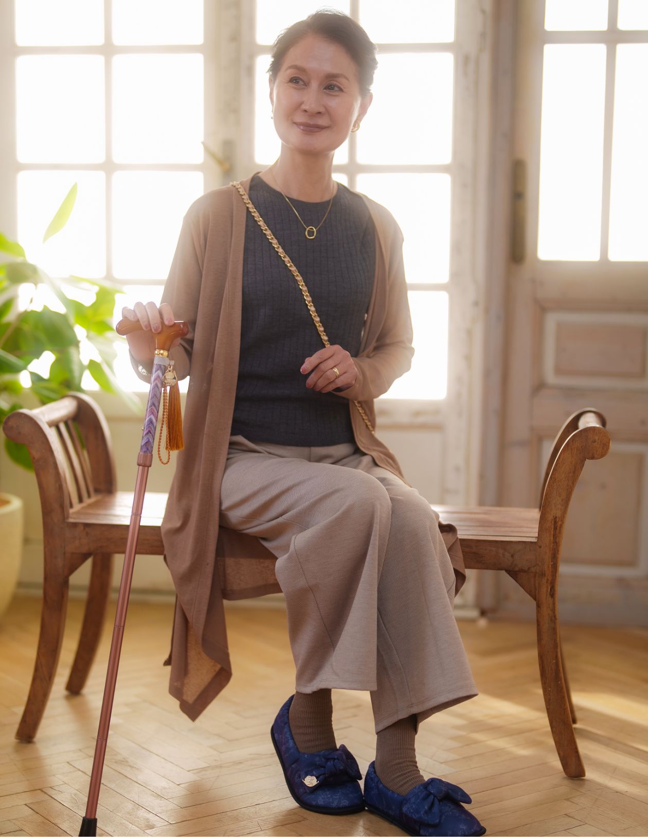 あゆみ × KISS MY LIFE　介護ケアシューズ Ptit Fleu柄｜室内用