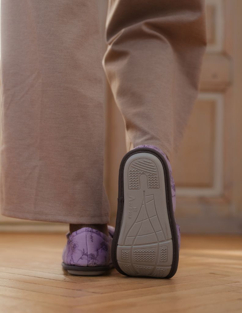 あゆみ × KISS MY LIFE　介護ケアシューズ Ptit Fleu柄｜室内用
