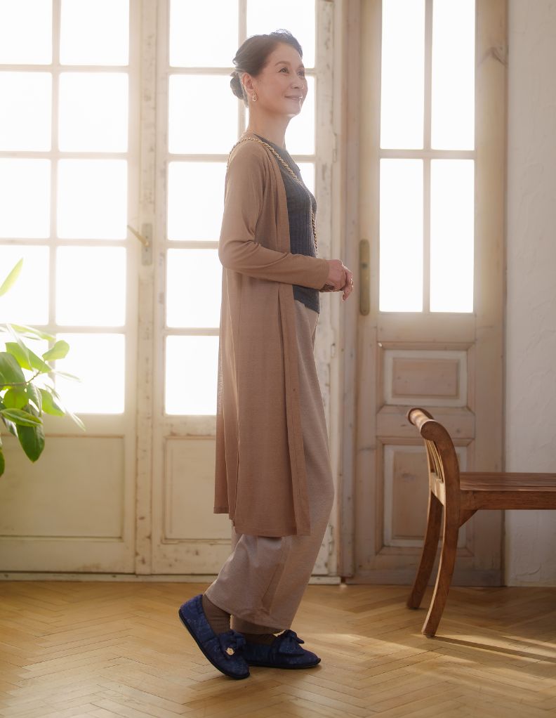 あゆみ × KISS MY LIFE　介護ケアシューズ Ptit Fleu柄｜室内用