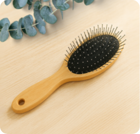 ウィッグ専用ブラシ